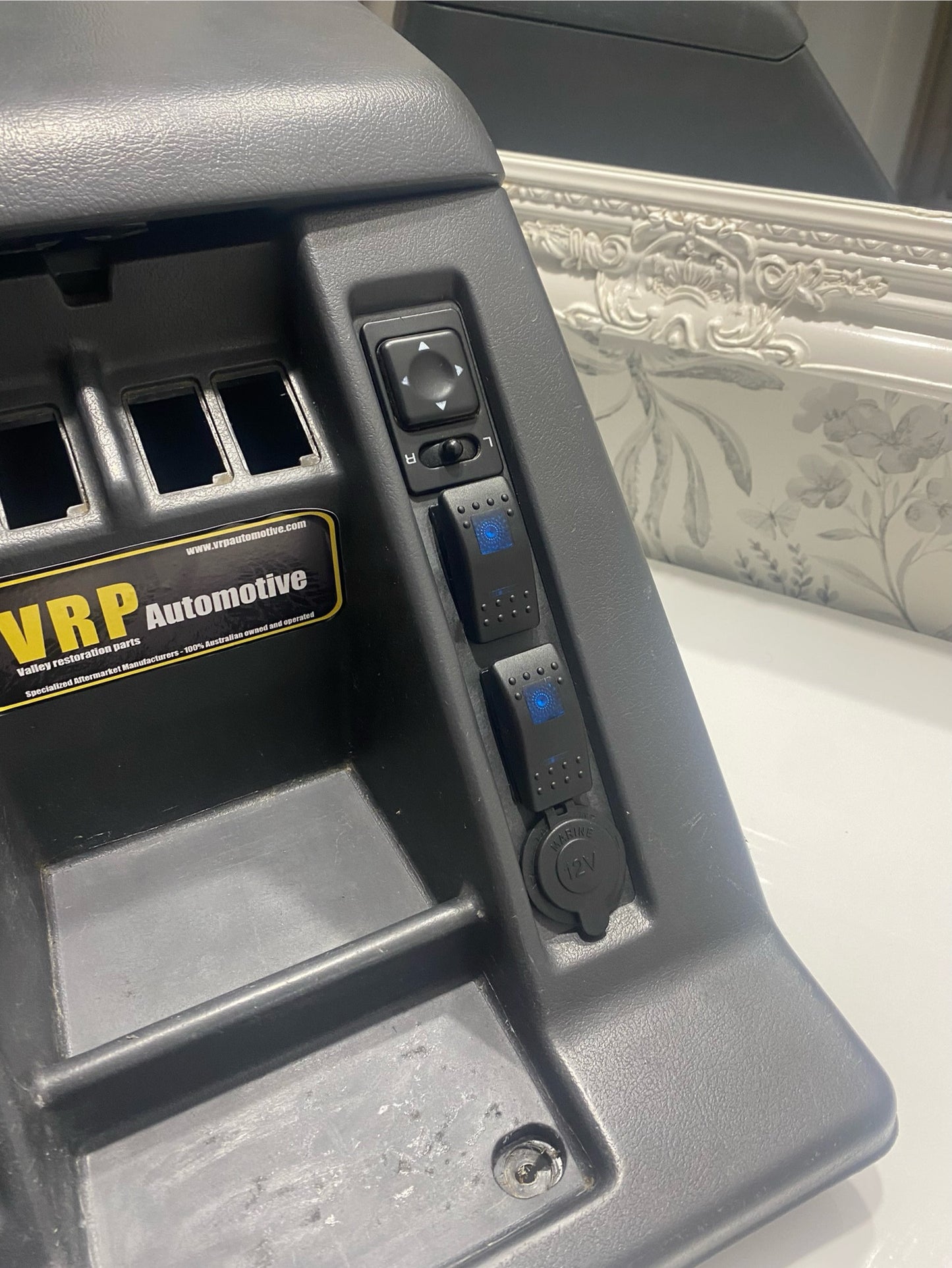GQ Patrol Centre Console TI ST Replacement Panel with Electric Mirror Switch, Rocker Switches & Cigarette Socket