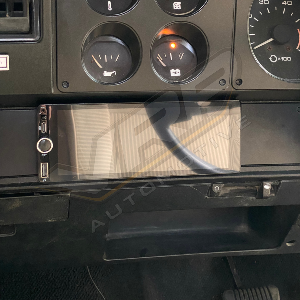 Holden HQ HJ HX HZ WB 7" Single DIN Apple CarPlay Touchscreen Stereo